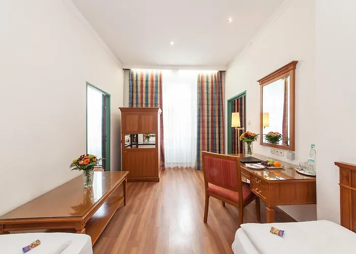 Novum Cristall Messe Hotel 3*