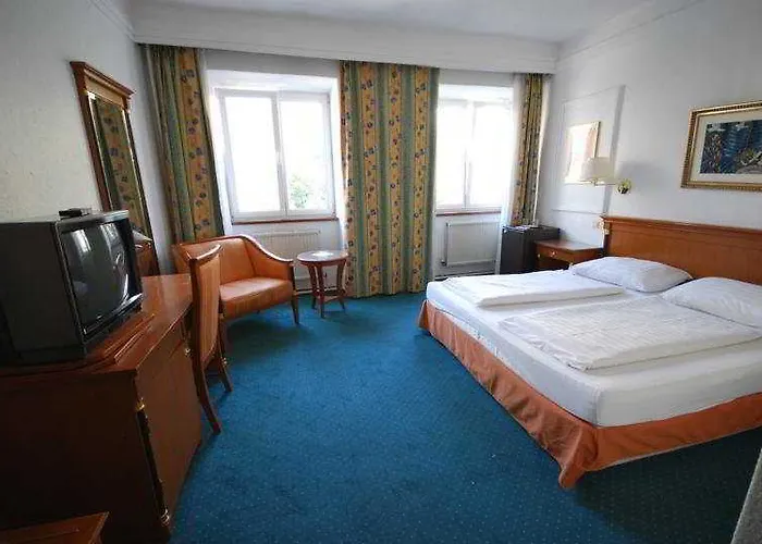 Novum Cristall Messe Hotel 3*
